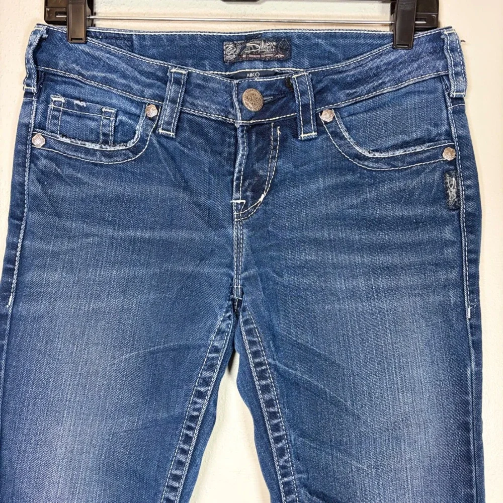Silver Jeans Co Aiko Capri Dark Wash Denim Embroidered Pocket Jeans Womens 29